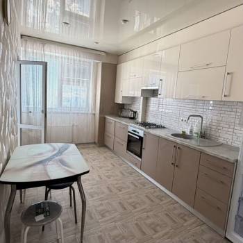 Сдается 1-комнатная квартира, 39 м²