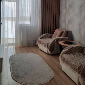 Сдается 1-комнатная квартира, 43 м²