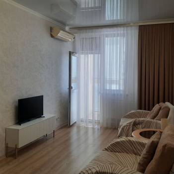 Сдается 1-комнатная квартира, 43 м²