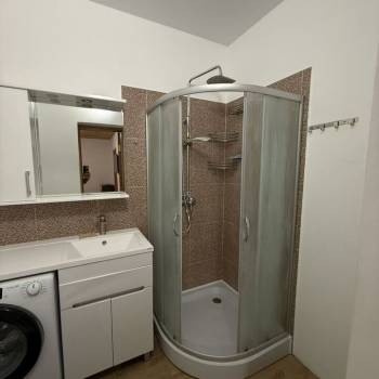 Сдается 1-комнатная квартира, 45 м²