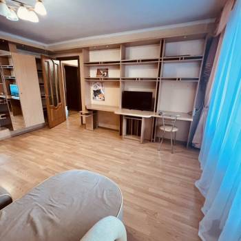 Сдается 2-х комнатная квартира, 60 м²