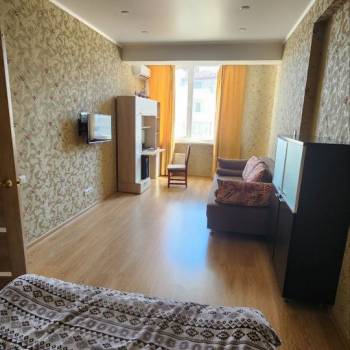 Сдается 1-комнатная квартира, 38 м²