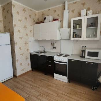 Сдается 1-комнатная квартира, 38 м²
