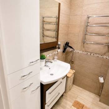 Сдается 1-комнатная квартира, 50 м²