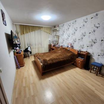Продается 2-х комнатная квартира, 72,2 м²