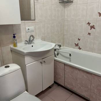 Сдается 1-комнатная квартира, 50,5 м²