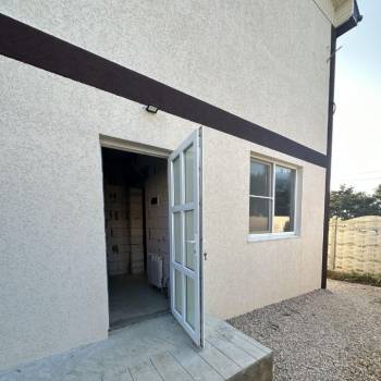 Продается Дом, 280 м²