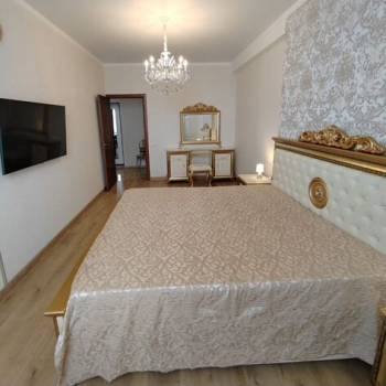 Сдается 1-комнатная квартира, 45 м²