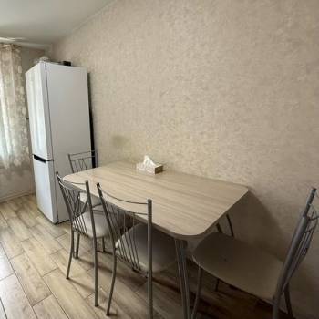 Сдается Многокомнатная квартира, 71,2 м²