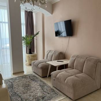 Сдается 2-х комнатная квартира, 70 м²