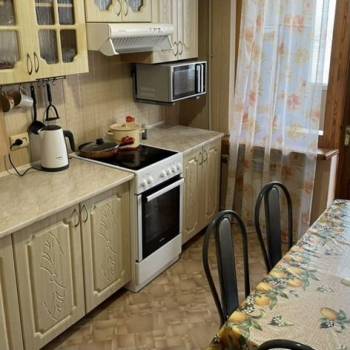 Сдается 2-х комнатная квартира, 60 м²
