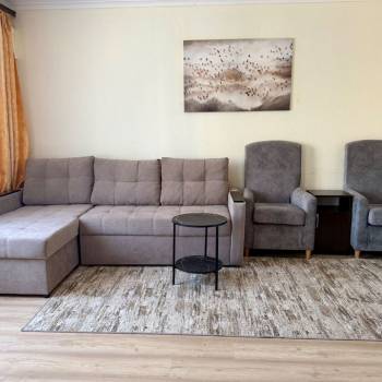 Сдается Многокомнатная квартира, 100 м²