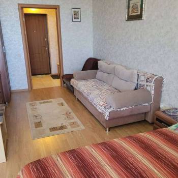 Сдается 1-комнатная квартира, 42 м²