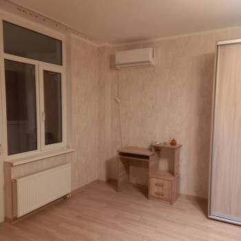 Сдается 1-комнатная квартира, 54 м²