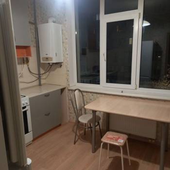 Сдается 1-комнатная квартира, 54 м²
