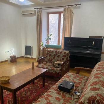 Сдается Многокомнатная квартира, 74,4 м²