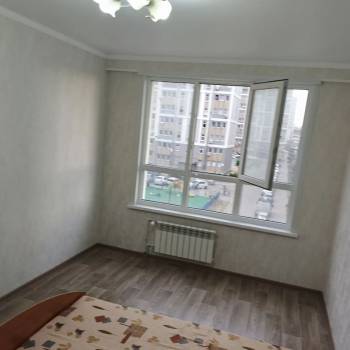 Сдается Многокомнатная квартира, 80 м²