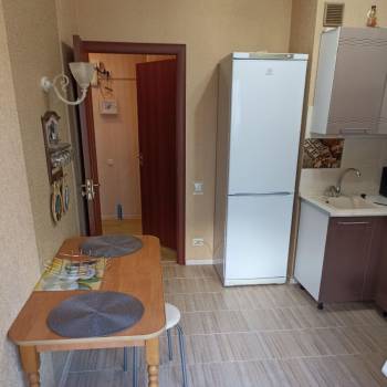 Сдается 1-комнатная квартира, 40 м²