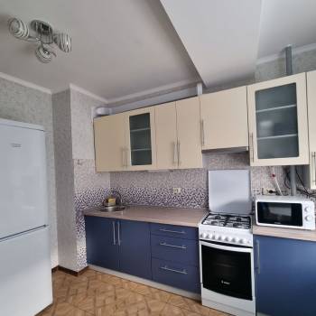 Сдается 1-комнатная квартира, 42 м²