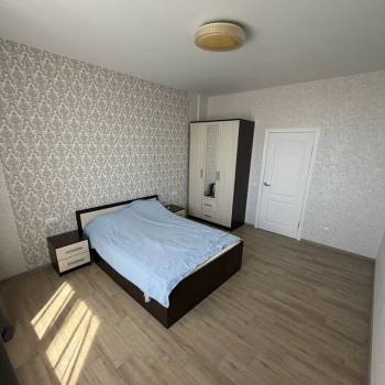 Сдается 1-комнатная квартира, 43 м²