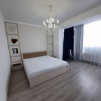 Сдается 1-комнатная квартира, 49 м²