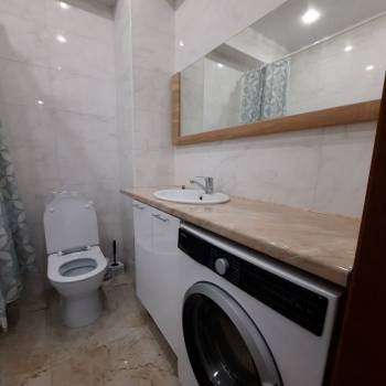 Сдается 1-комнатная квартира, 49 м²