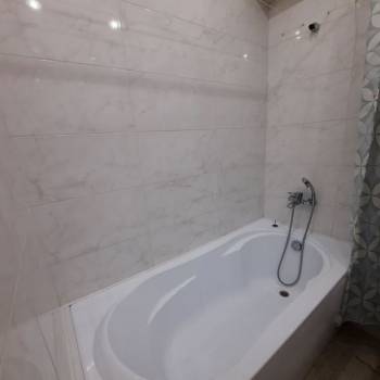 Сдается 1-комнатная квартира, 49 м²