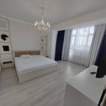 Сдается 1-комнатная квартира, 49 м²