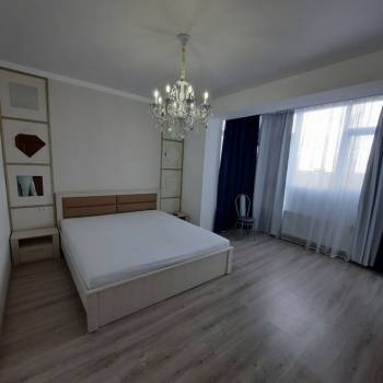 Сдается 1-комнатная квартира, 49 м²