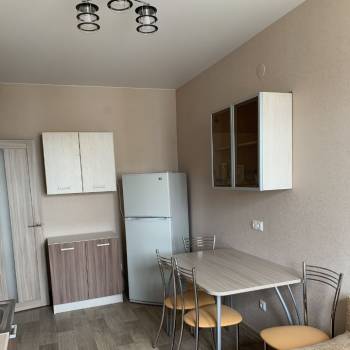 Продается 1-комнатная квартира, 50 м²