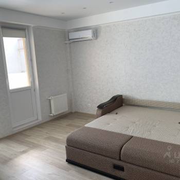 Продается 1-комнатная квартира, 50 м²