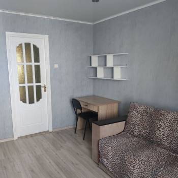 Сдается Многокомнатная квартира, 60 м²