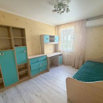 Сдается Многокомнатная квартира, 72 м²