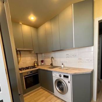 Продается 1-комнатная квартира, 37 м²
