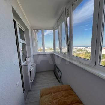 Продается 1-комнатная квартира, 37 м²