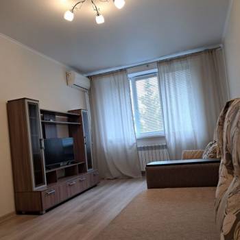 Сдается 1-комнатная квартира, 39,6 м²