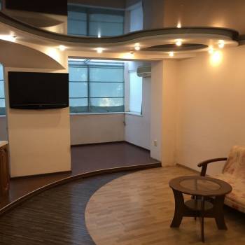 Сдается Многокомнатная квартира, 90 м²