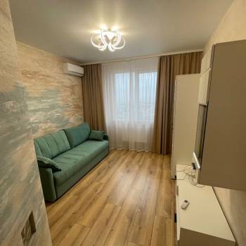 Сдается Многокомнатная квартира, 80 м²