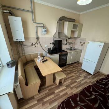 Сдается 1-комнатная квартира, 45,8 м²