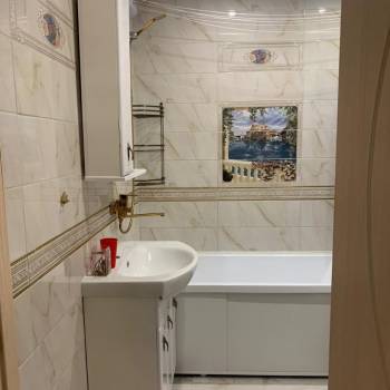 Сдается Многокомнатная квартира, 60 м²