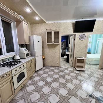 Сдается Многокомнатная квартира, 60 м²