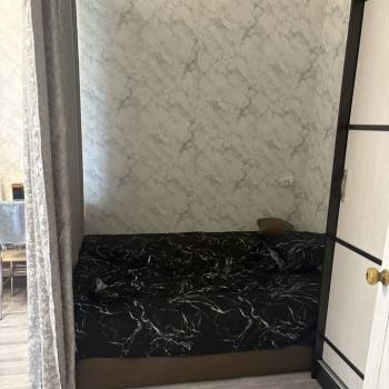 Продается 1-комнатная квартира, 30 м²