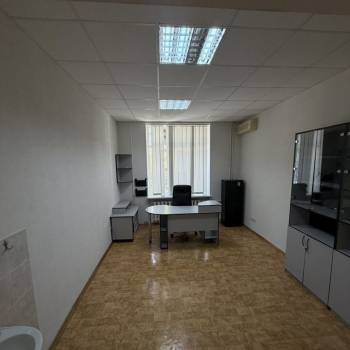 Сдается Нежилое помещение, 137 м²