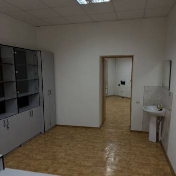 Сдается Нежилое помещение, 137 м²