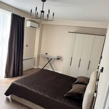 Сдается 2-х комнатная квартира, 80 м²
