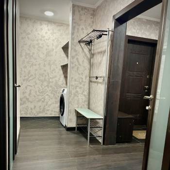 Сдается Многокомнатная квартира, 75 м²