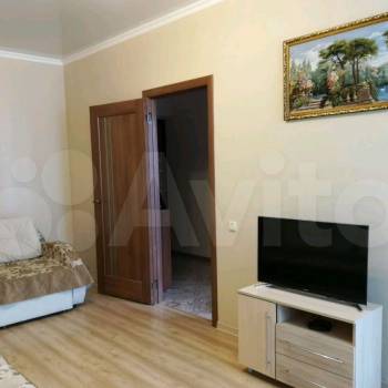 Сдается 1-комнатная квартира, 43 м²
