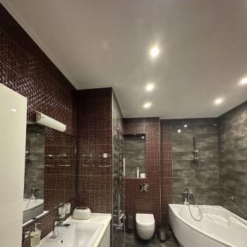 Сдается 1-комнатная квартира, 52 м²
