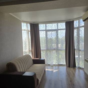 Сдается 1-комнатная квартира, 60 м²