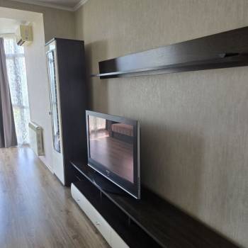Сдается 1-комнатная квартира, 60 м²
